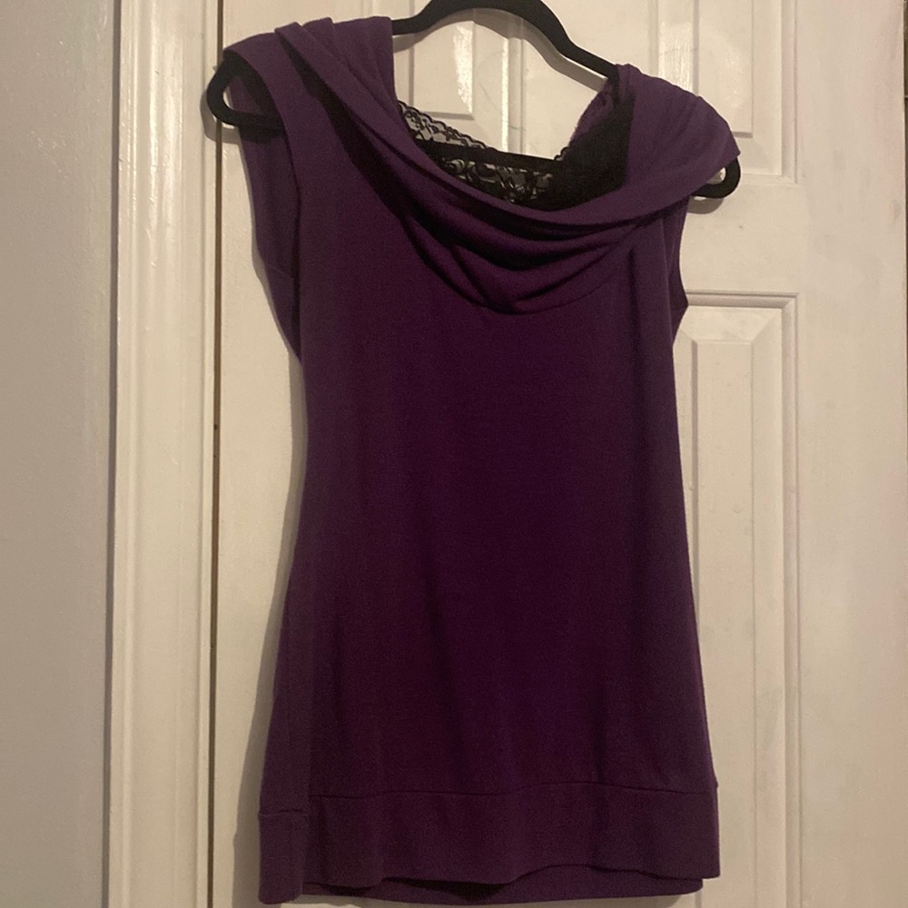 Short sleeve drap neck top